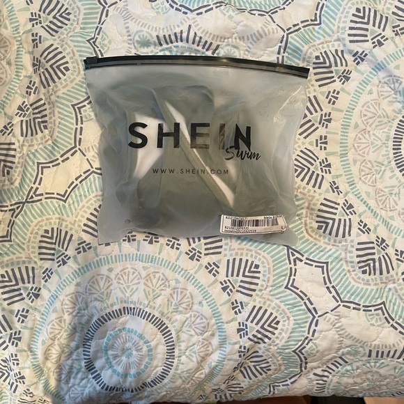 SHEIN bikini - Picture 3 of 3